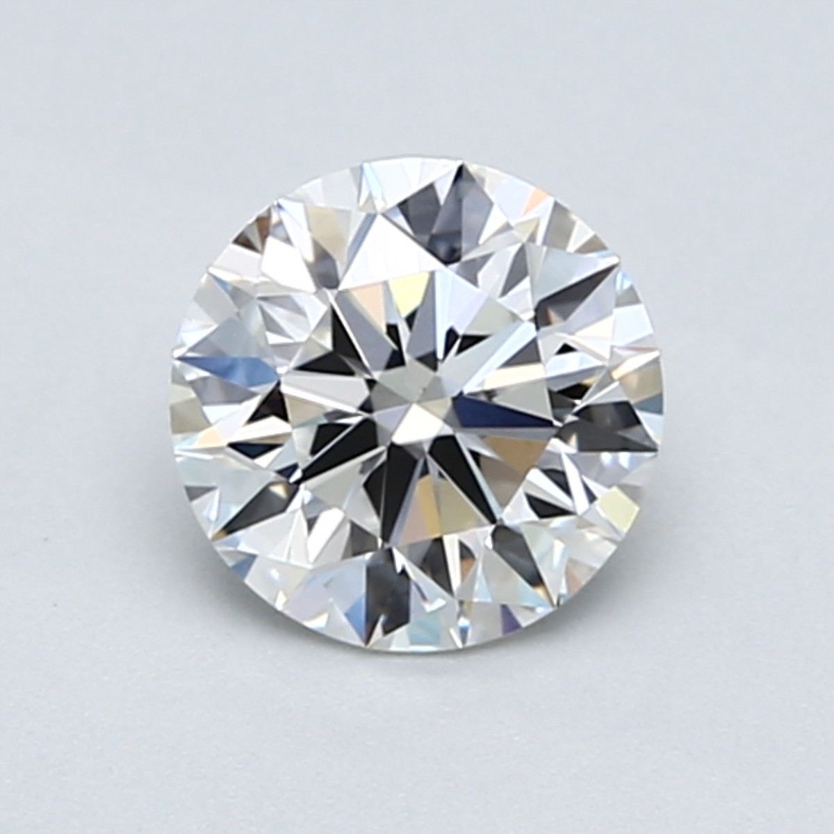 Round 0.87 Carat F Color VS1 Clarity For Sale