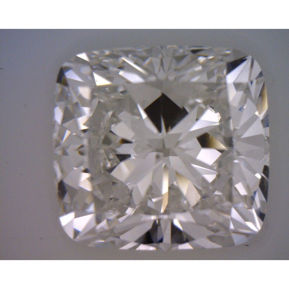 Cushion 2.56 Carat G Color VS2 Clarity For Sale