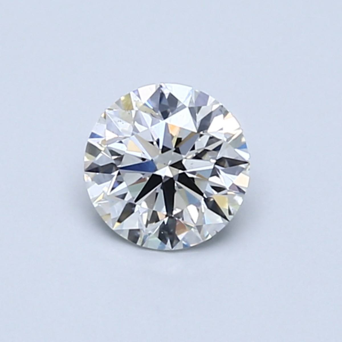 Round 0.58 Carat G Color VS2 Clarity For Sale