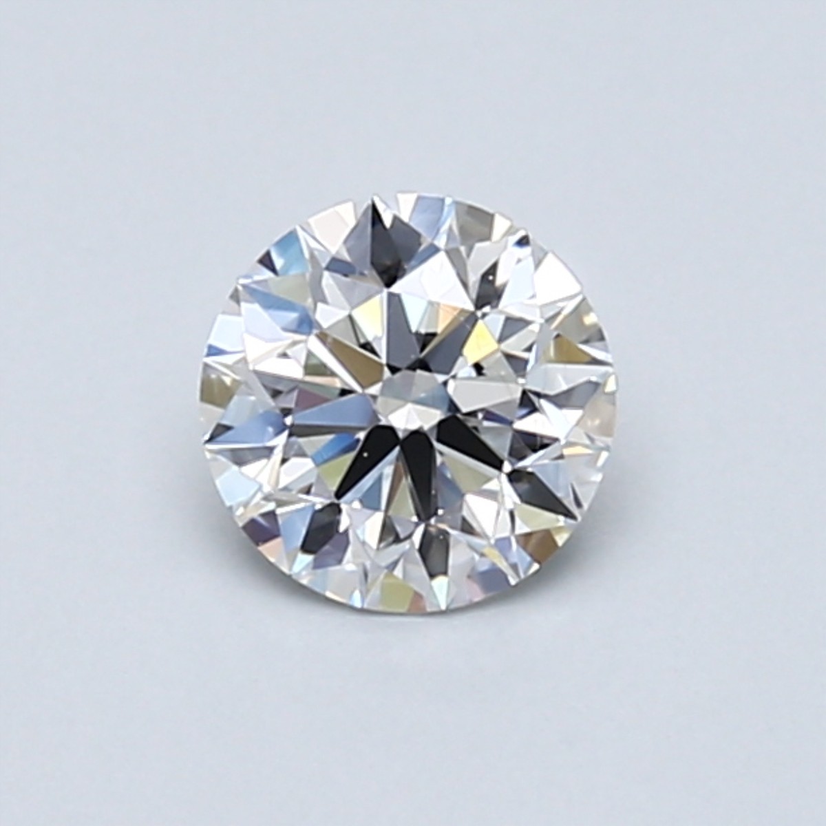 Round 0.61 Carat E Color SI1 Clarity For Sale